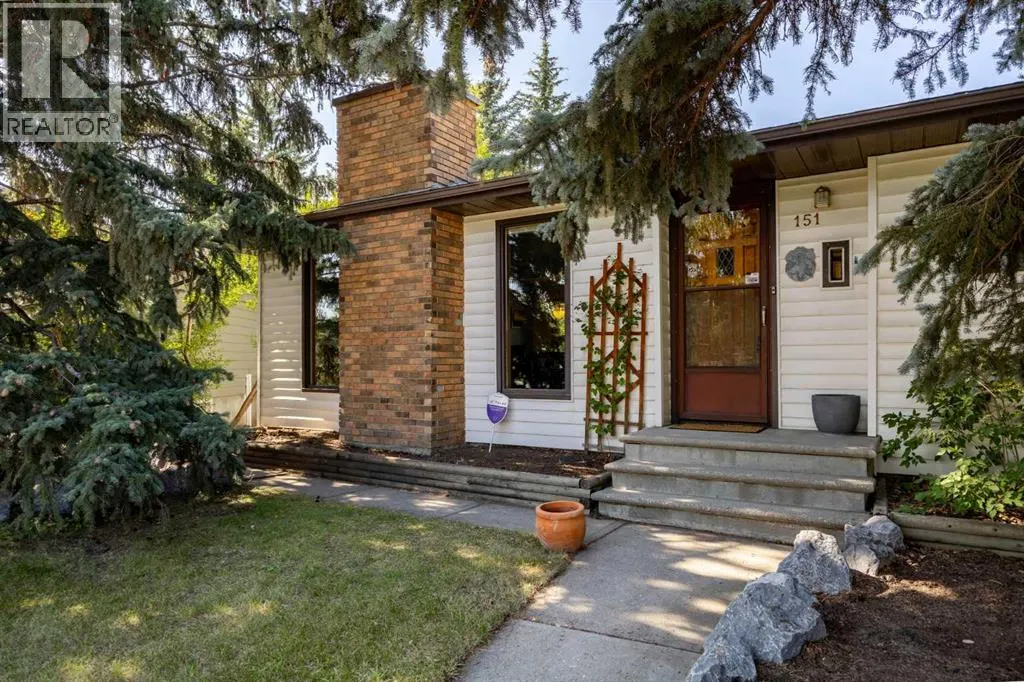 151 Waterloo Drive SW