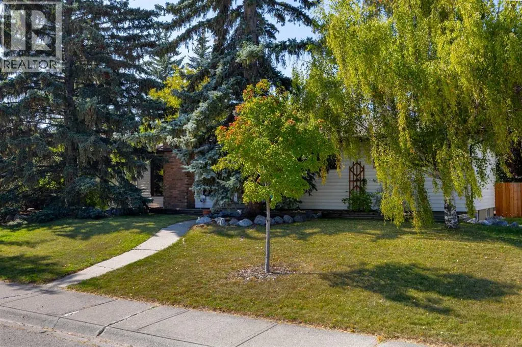 151 Waterloo Drive SW
