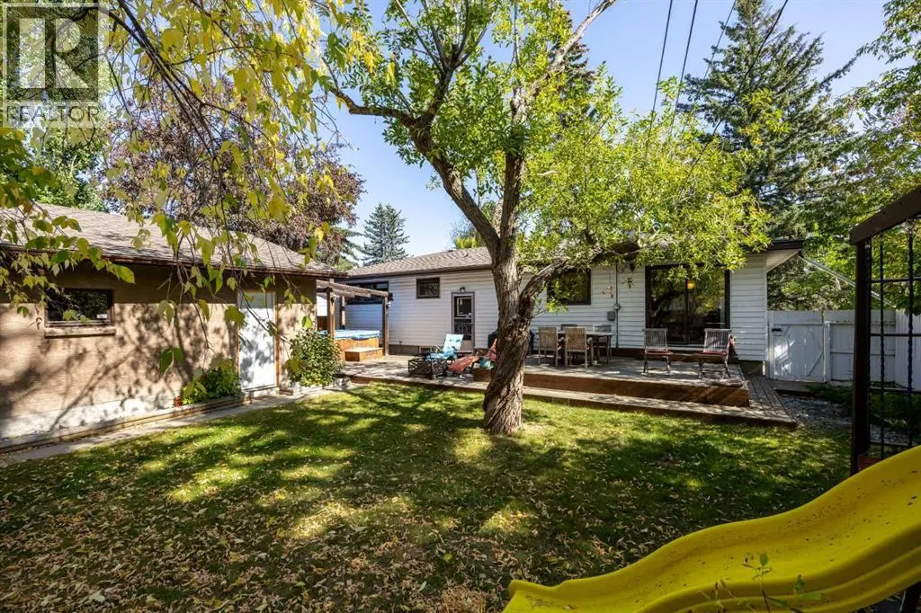 151 Waterloo Drive SW