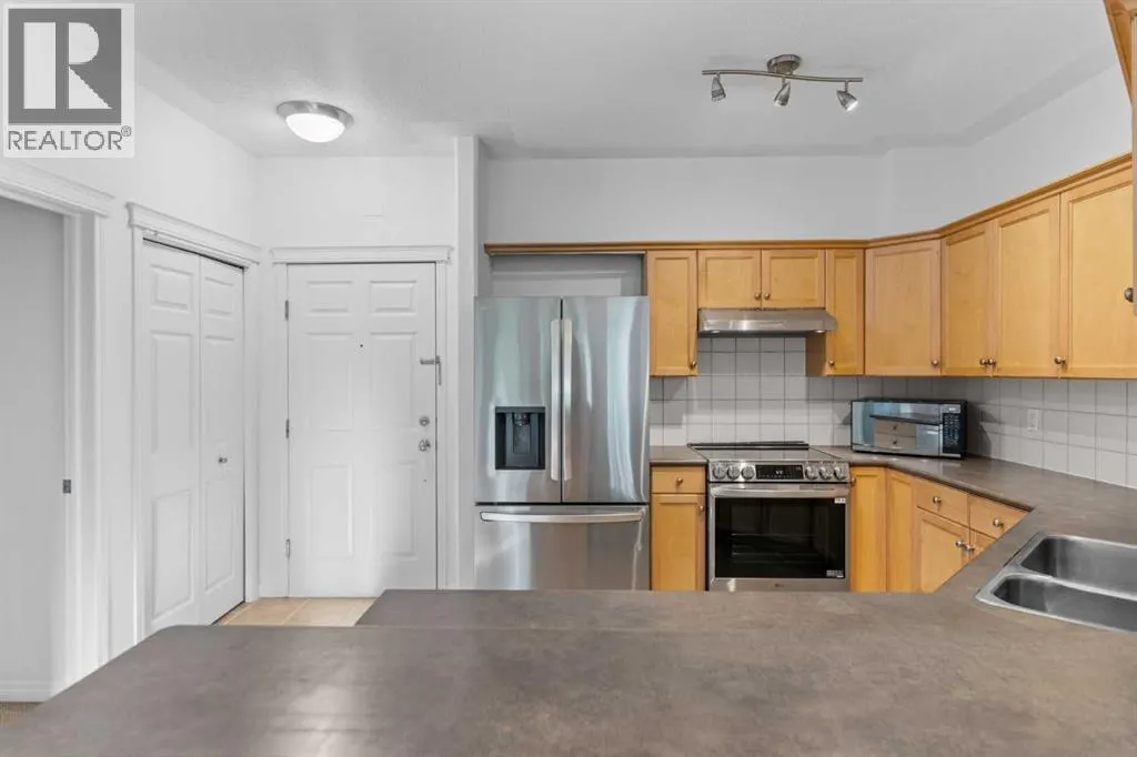 303, 2416 Erlton Street SW