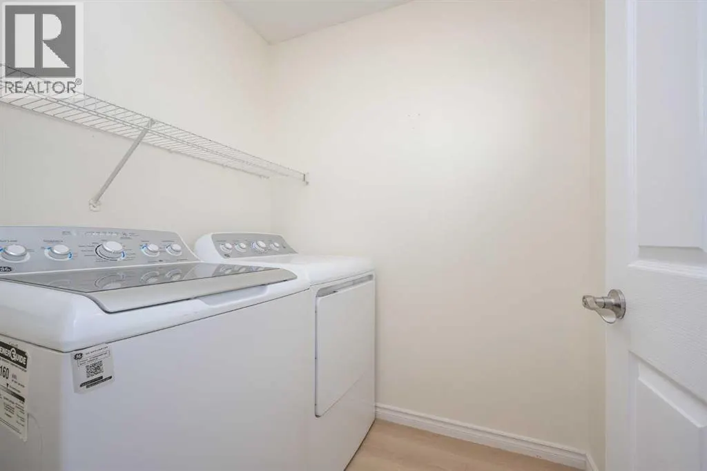 100 Tarington Park NE