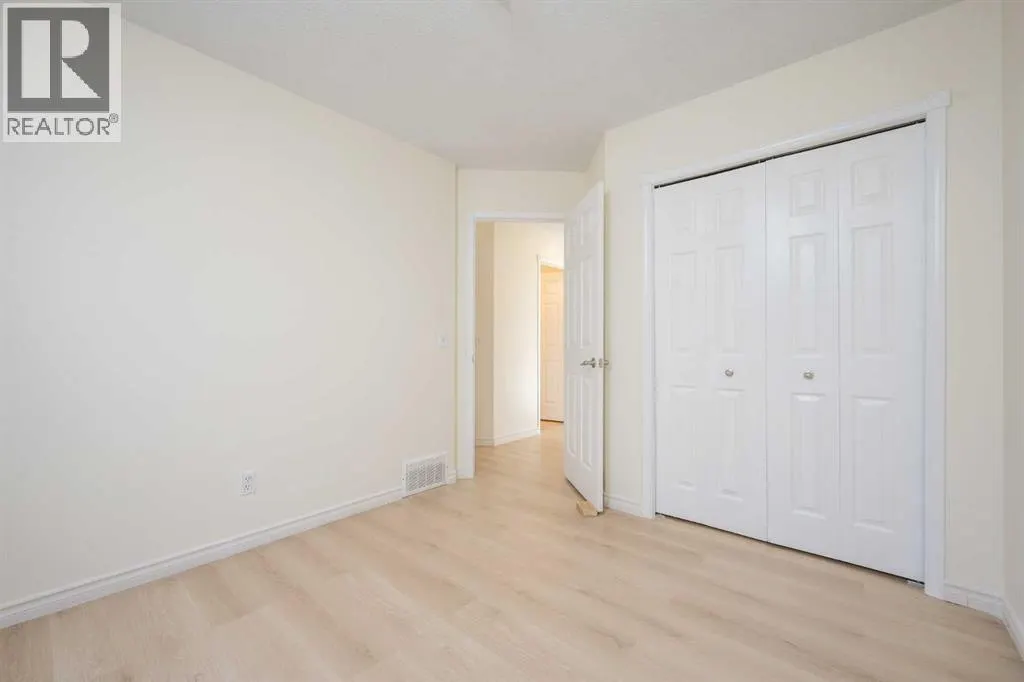 100 Tarington Park NE