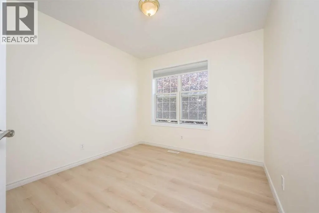 100 Tarington Park NE