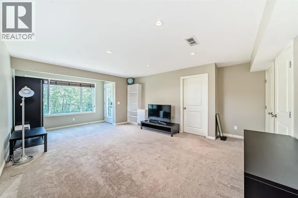150 Tuscany Summit Heath NW
