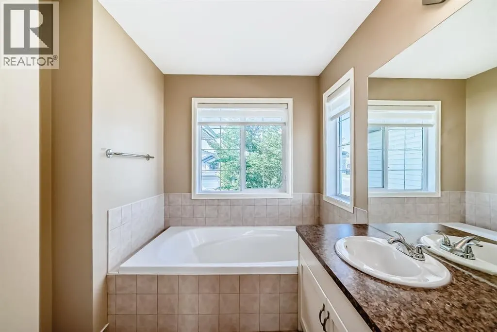150 Tuscany Summit Heath NW