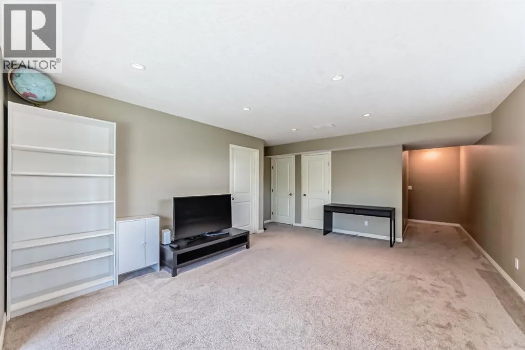 150 Tuscany Summit Heath NW