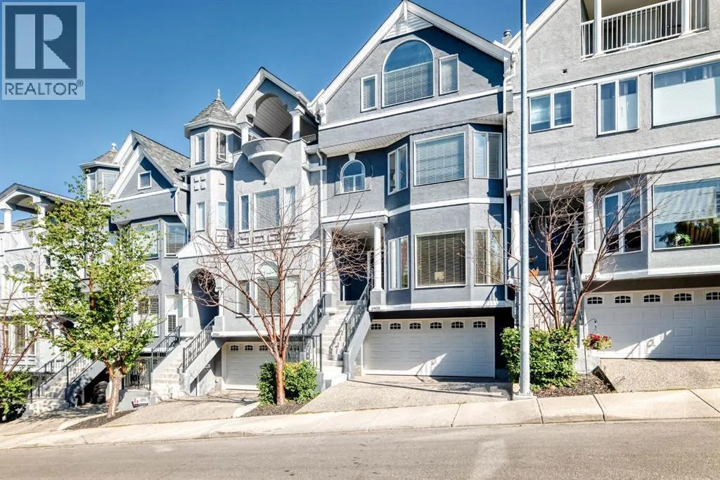 1908 12 Street SW