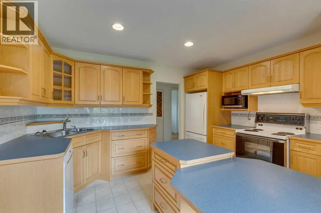 104 Haysboro Crescent SW