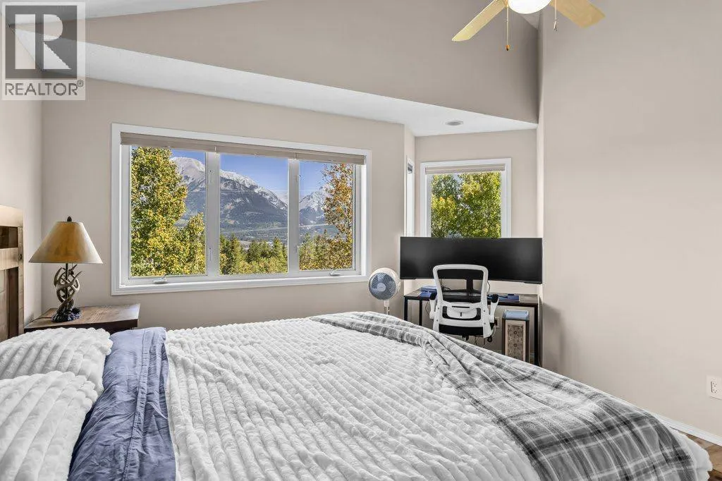 808 Lawrence Grassi Ridge