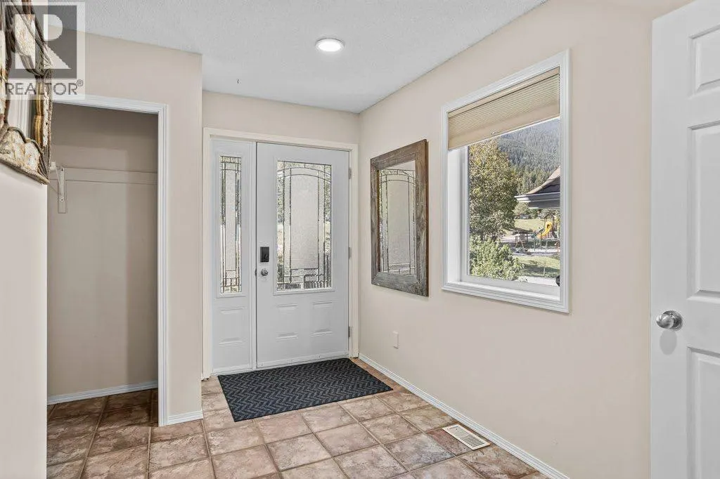 808 Lawrence Grassi Ridge