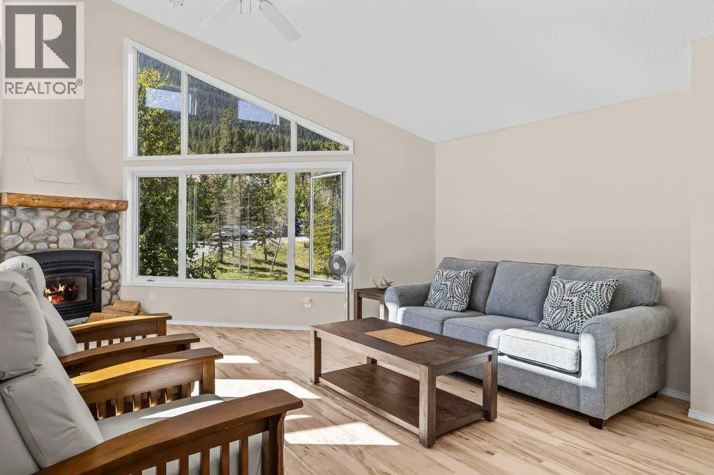808 Lawrence Grassi Ridge