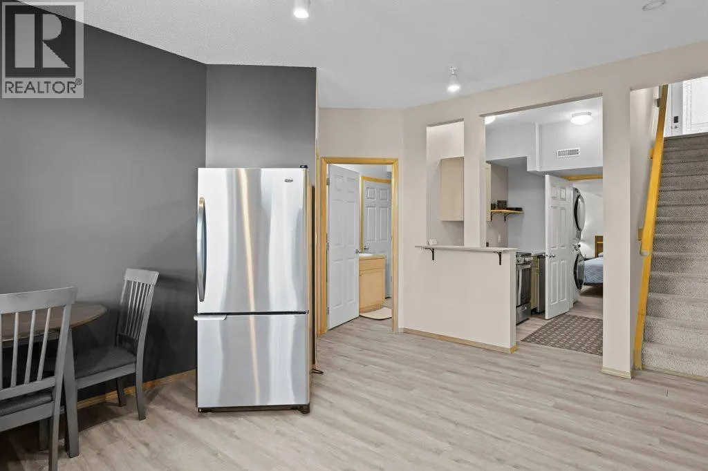 808 Lawrence Grassi Ridge