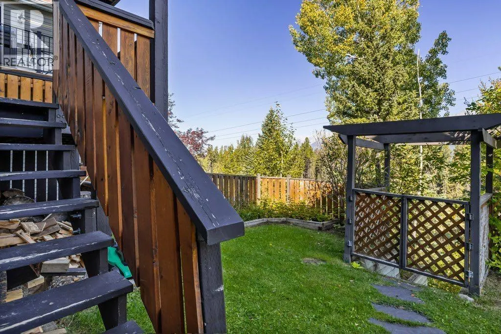 808 Lawrence Grassi Ridge