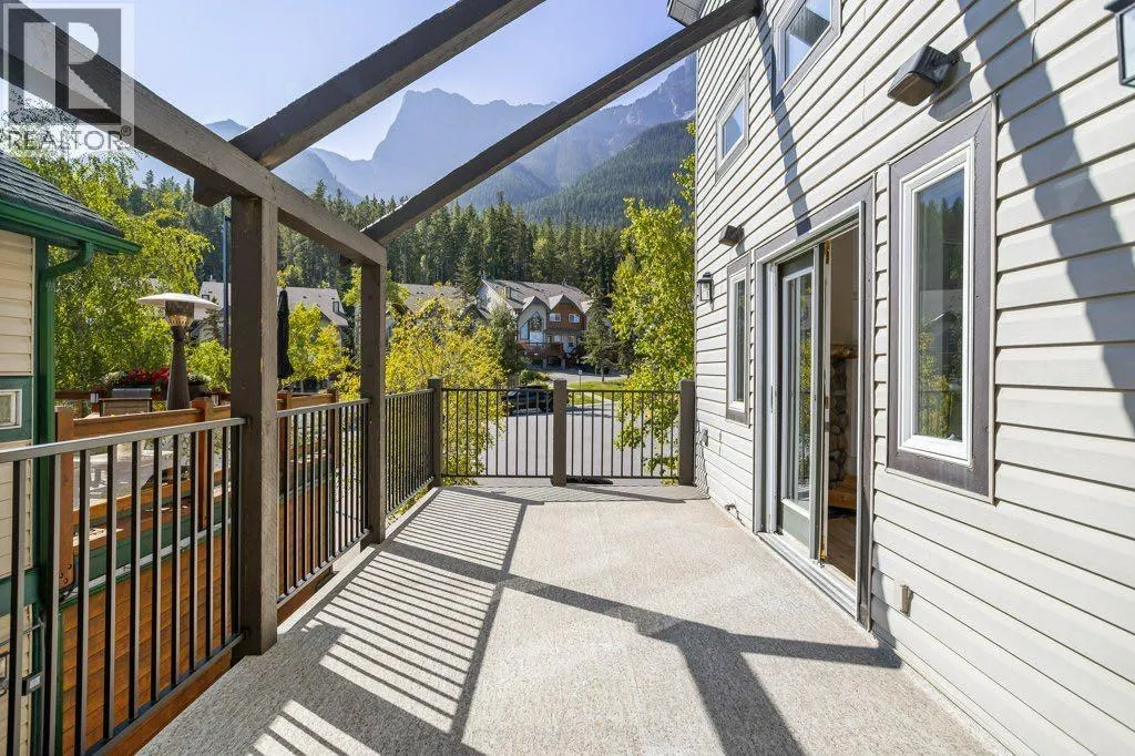 808 Lawrence Grassi Ridge