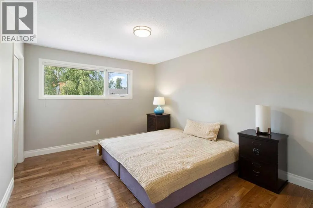 152 Lake Mead Crescent SE