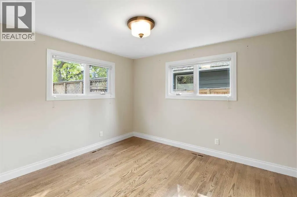 152 Lake Mead Crescent SE