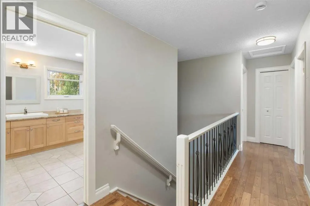 152 Lake Mead Crescent SE
