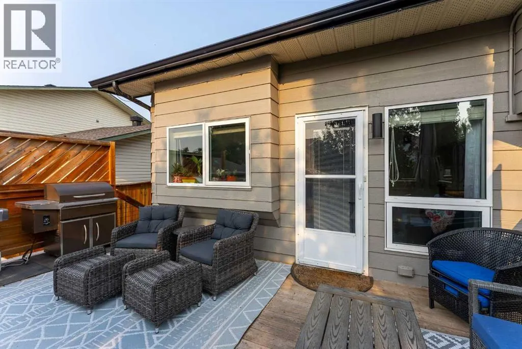 147 Midpark Drive SE