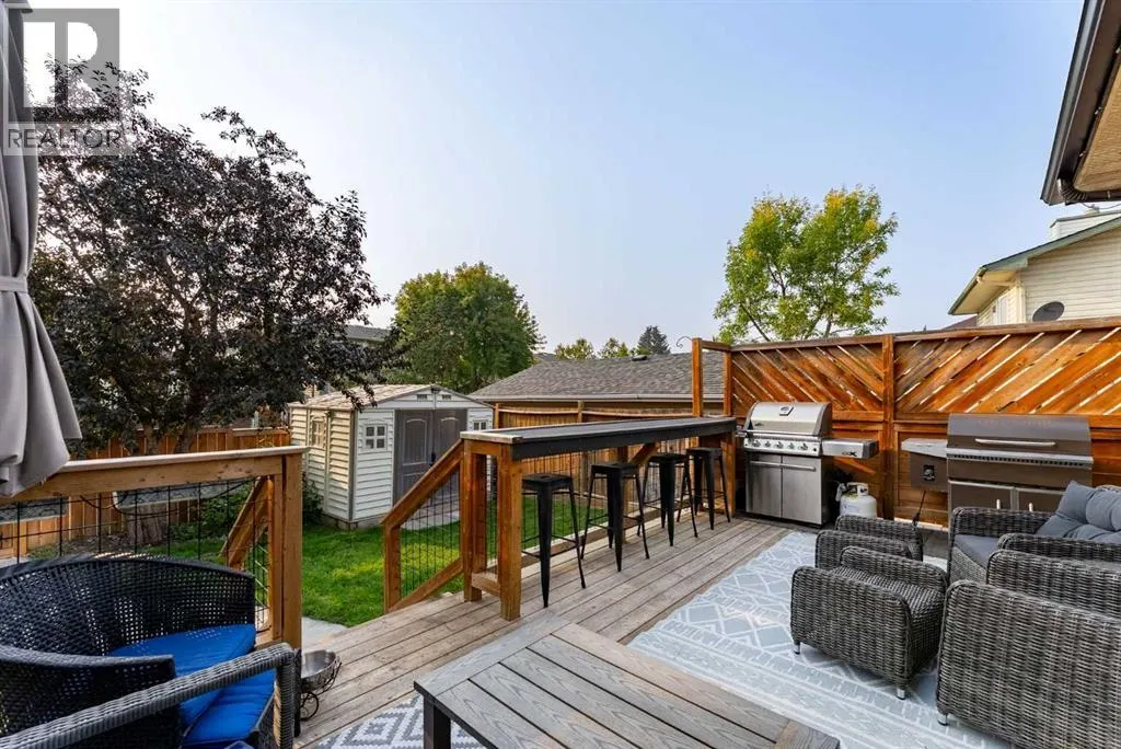 147 Midpark Drive SE