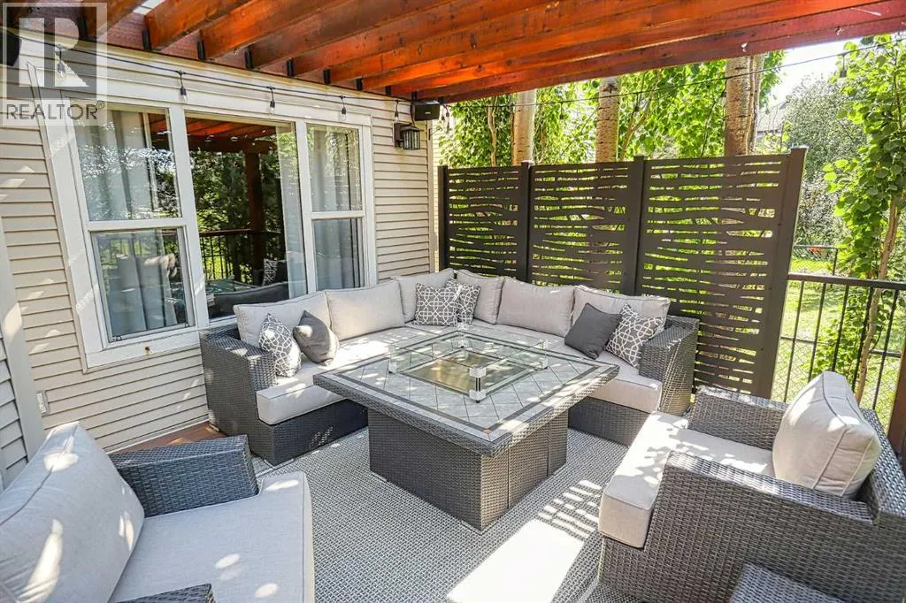 122 Discovery Ridge Gardens SW