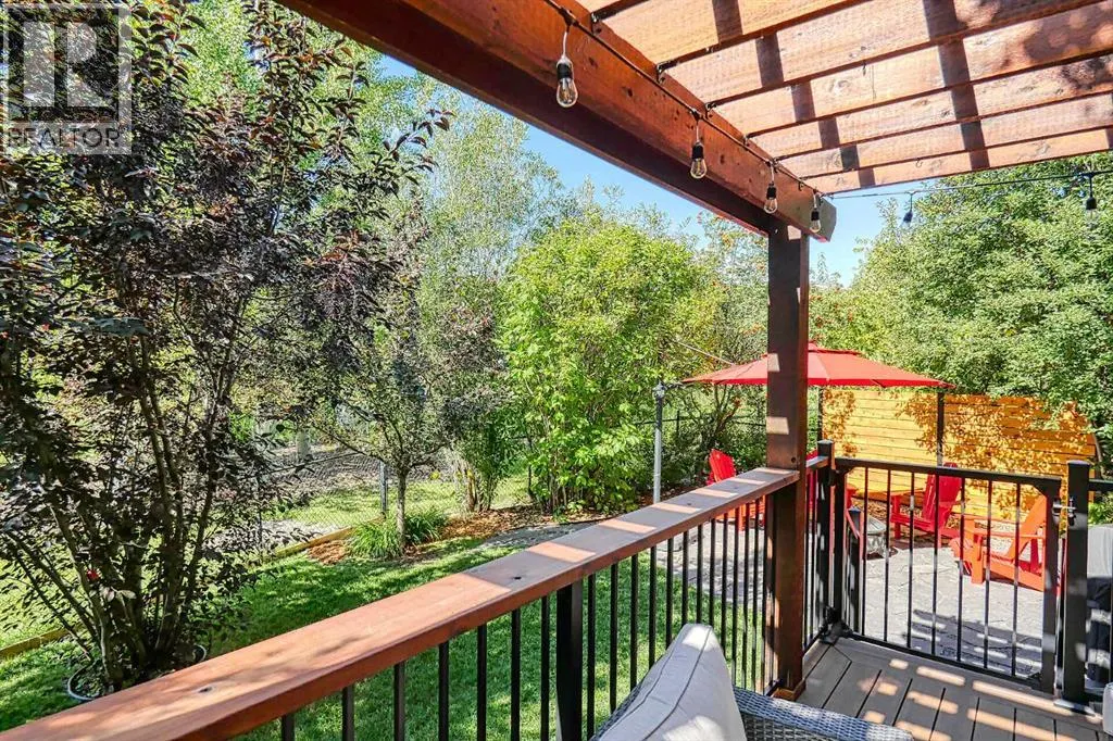 122 Discovery Ridge Gardens SW