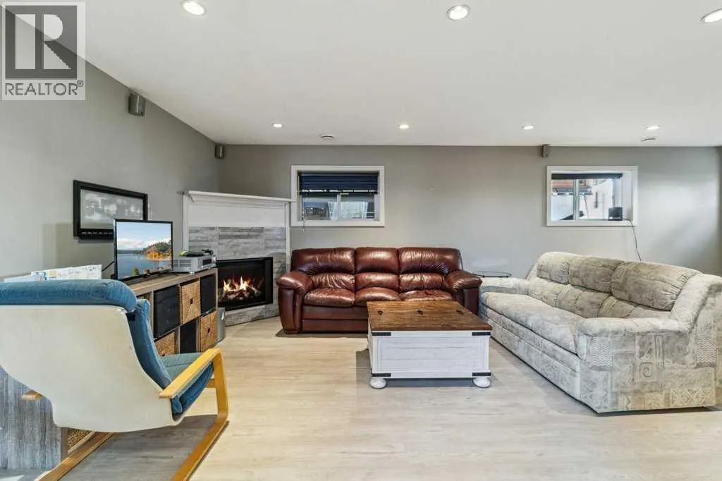 9 Fern Glade Crescent