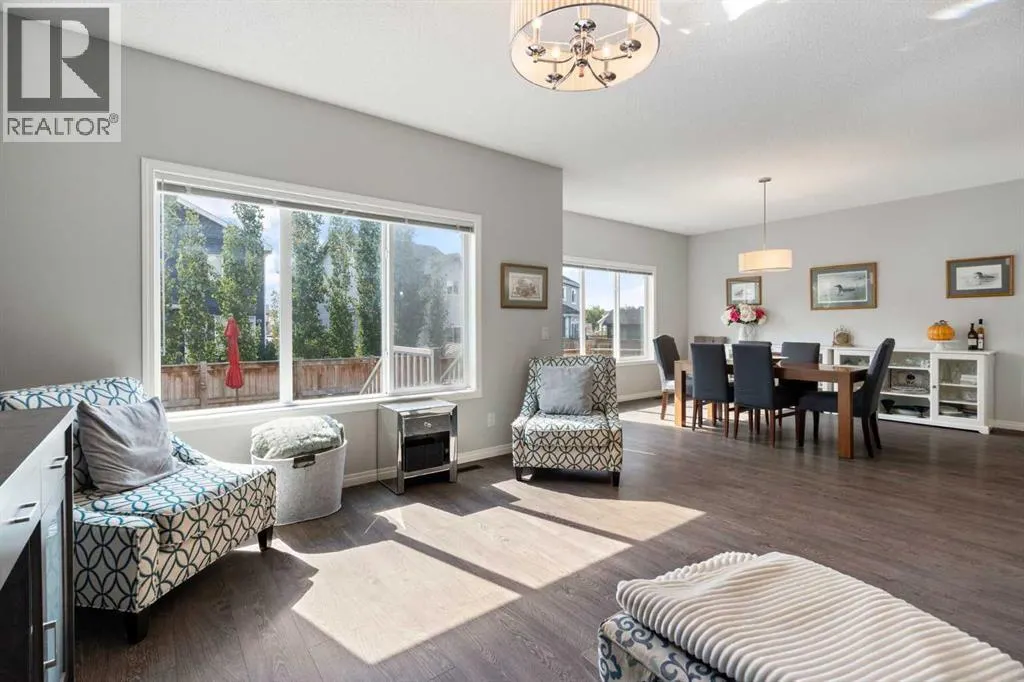 77 Copperpond Street SE