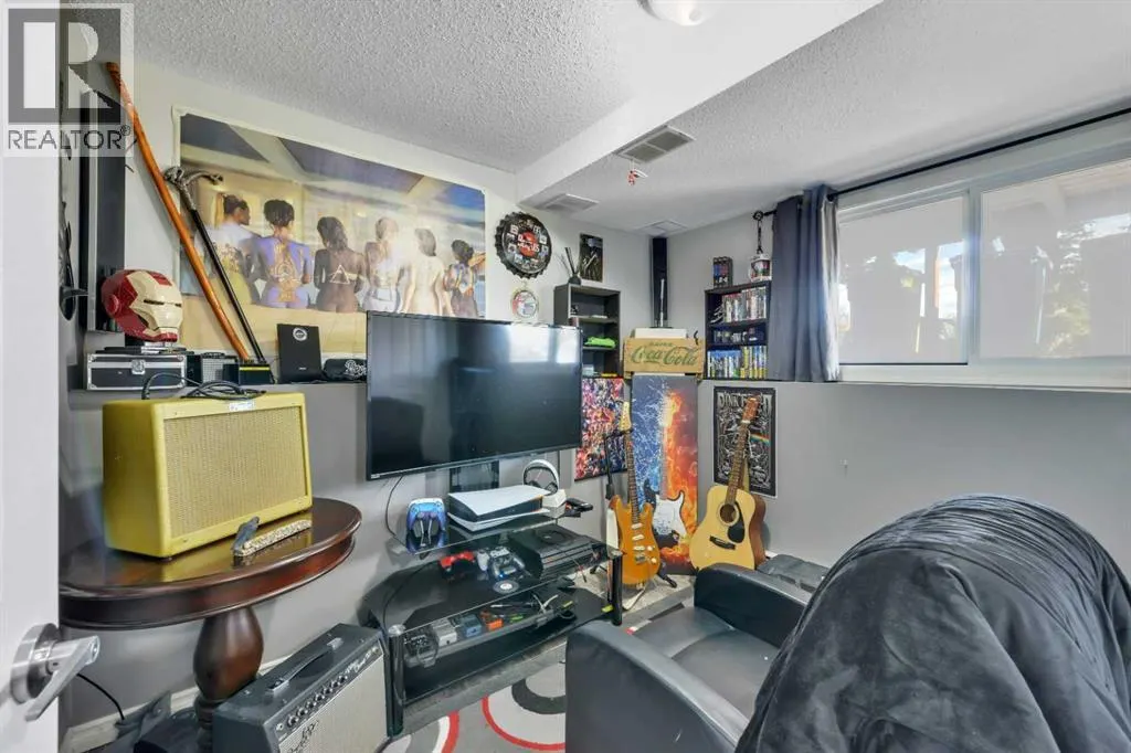 2 Greenham Drive
