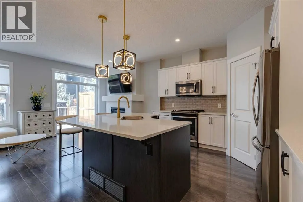 55 Sage Bluff Heights NW