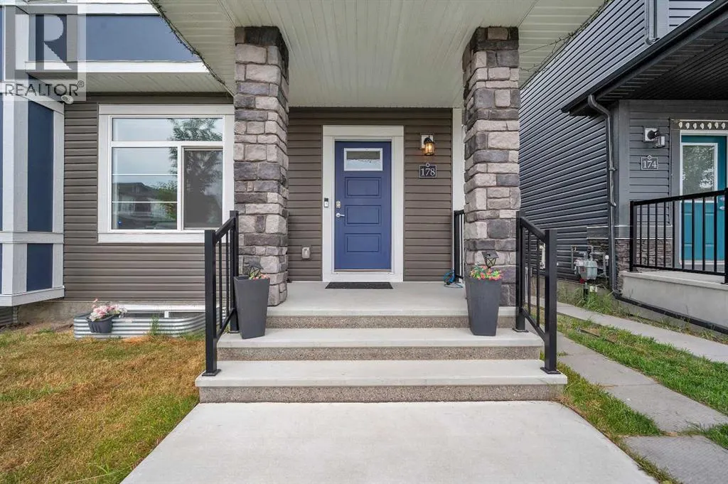 178 Savanna Park NE