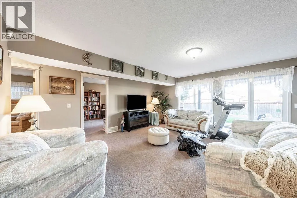 415 SUNRISE Hill