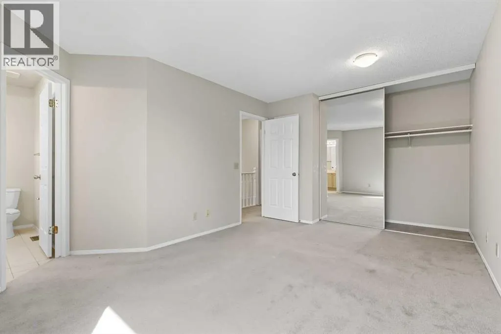 12 Coachway Gardens SW