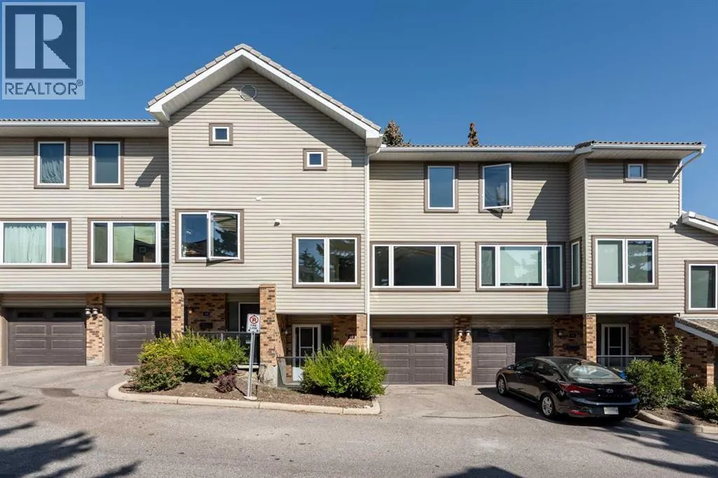12 Coachway Gardens SW