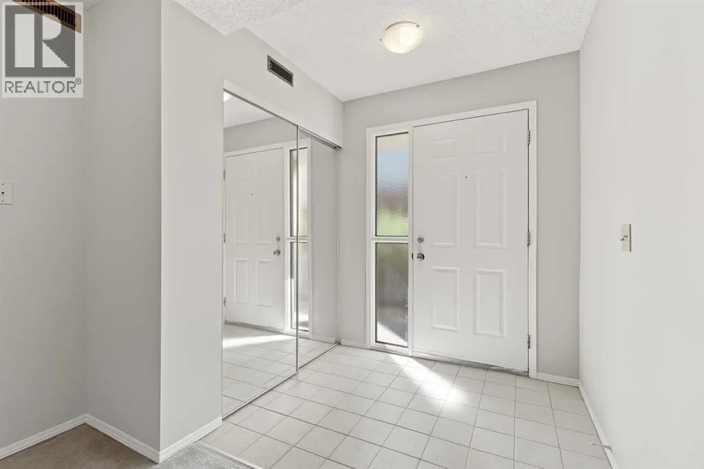 12 Coachway Gardens SW