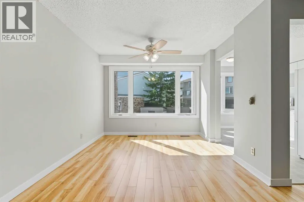 12 Coachway Gardens SW