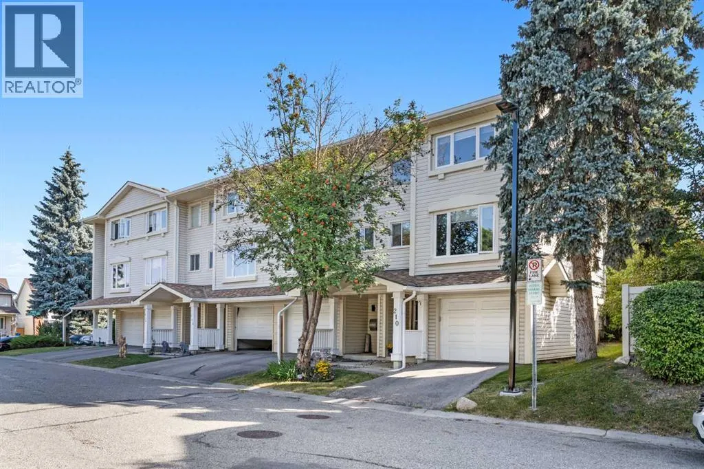210 Queenston Heights SE