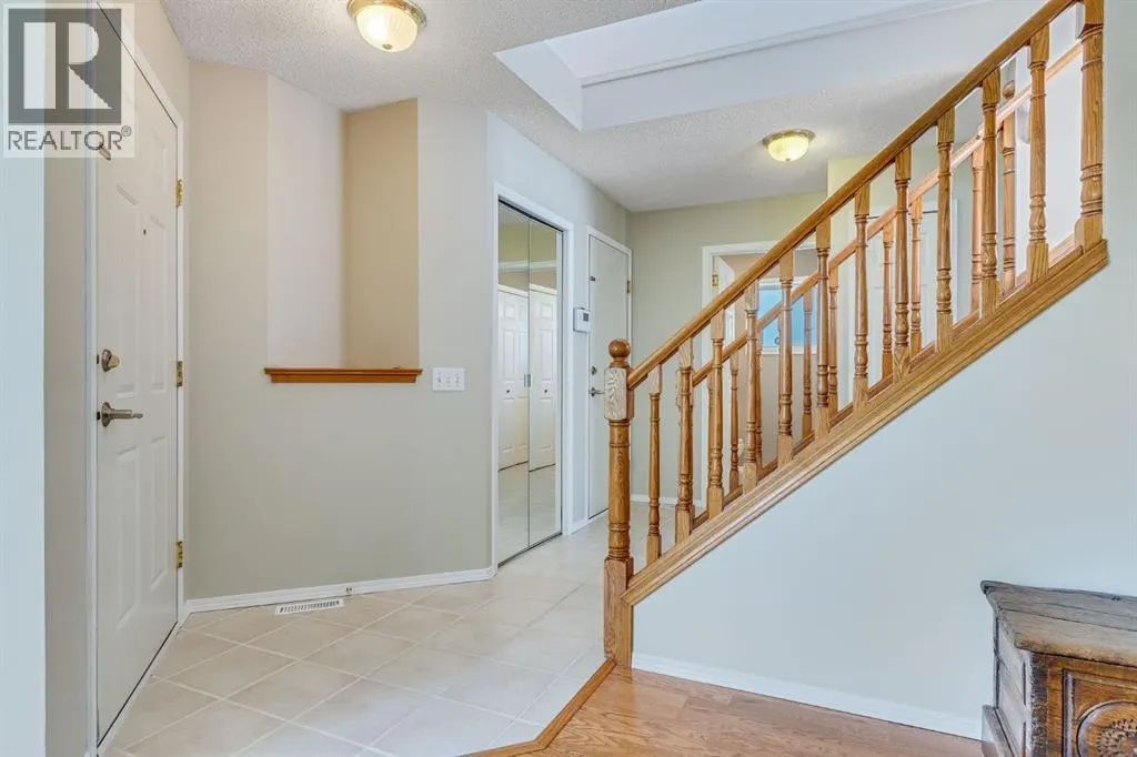 26 River Rock Crescent SE
