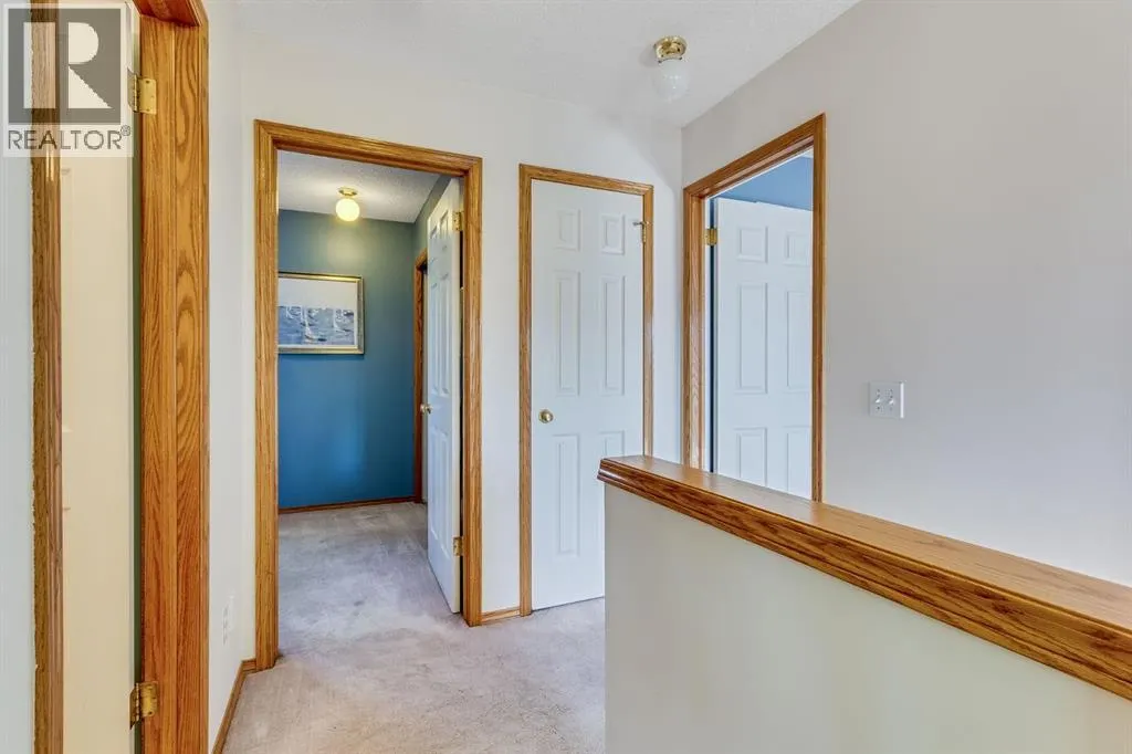 26 River Rock Crescent SE