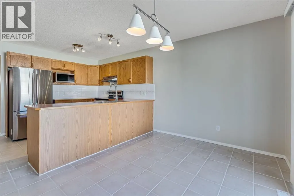 26 River Rock Crescent SE