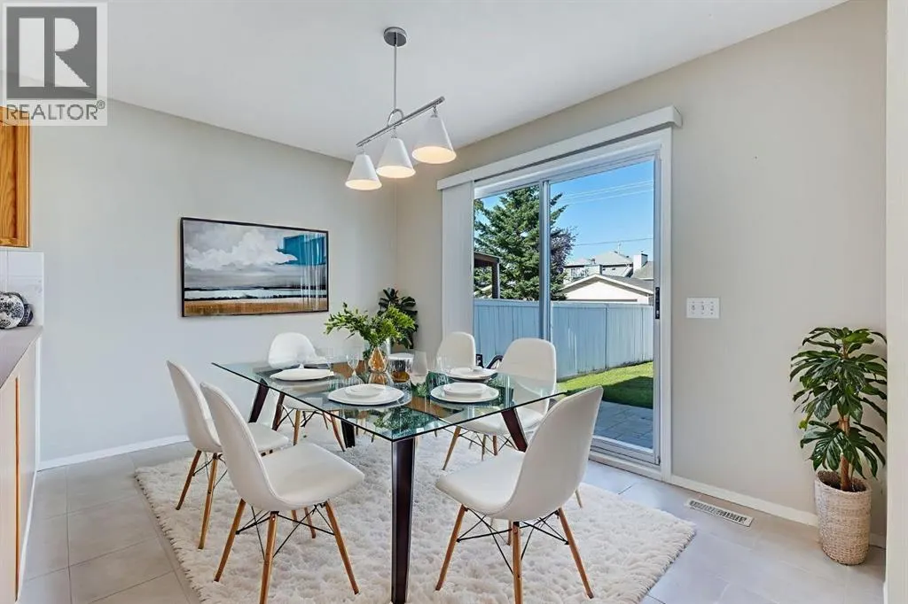 26 River Rock Crescent SE