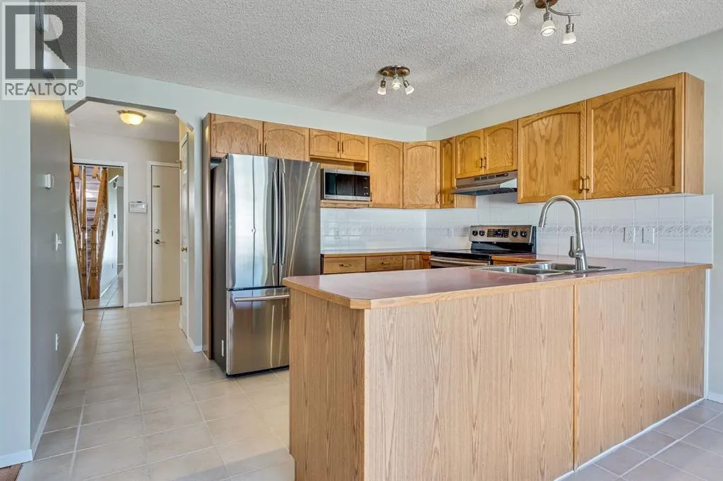 26 River Rock Crescent SE