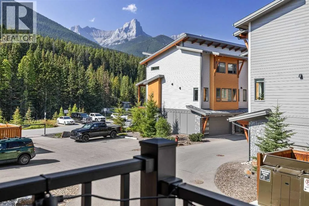 202H, 1101 Three Sisters Parkway