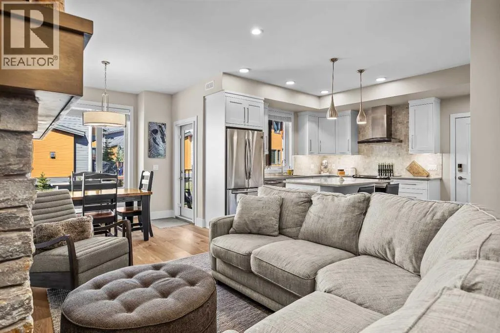 202H, 1101 Three Sisters Parkway
