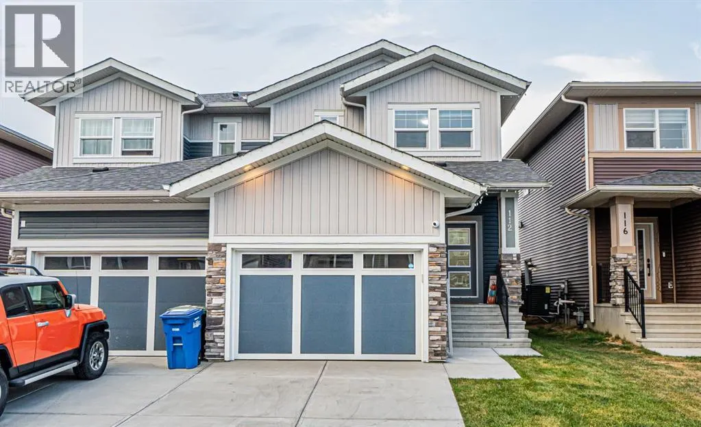 112 Midtown Close SW
