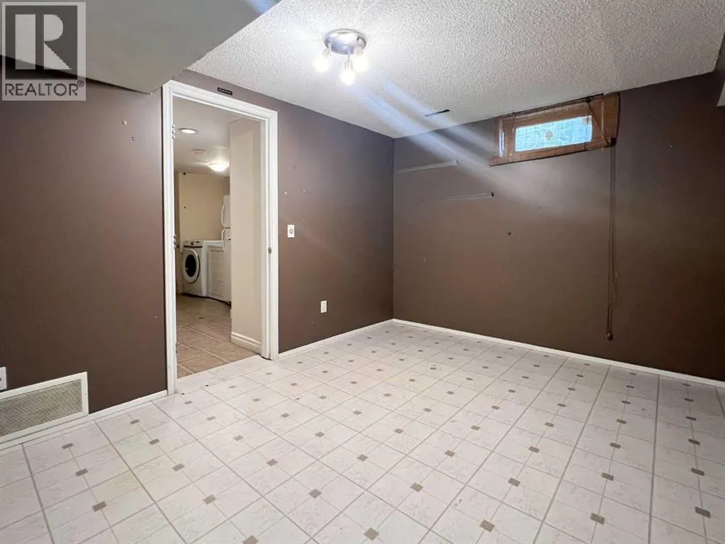 13 McKernan Road SE