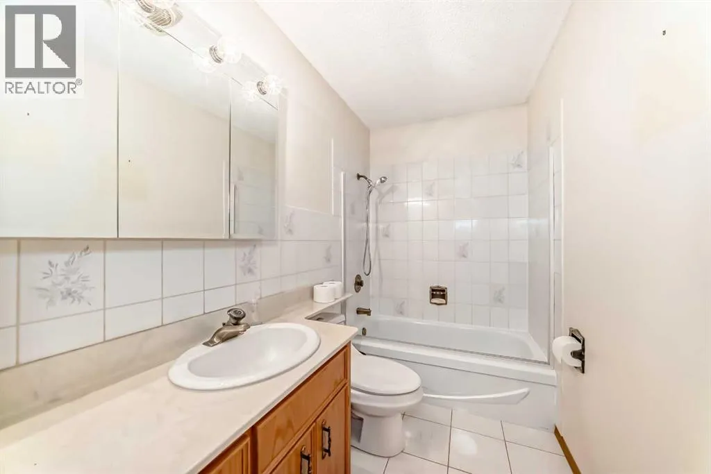2017 44 Street SE