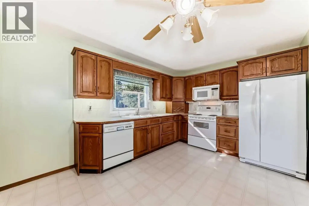2017 44 Street SE