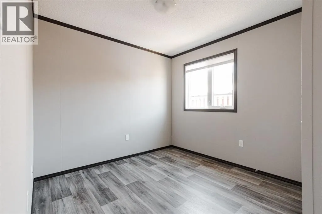 280 Clausen Crescent