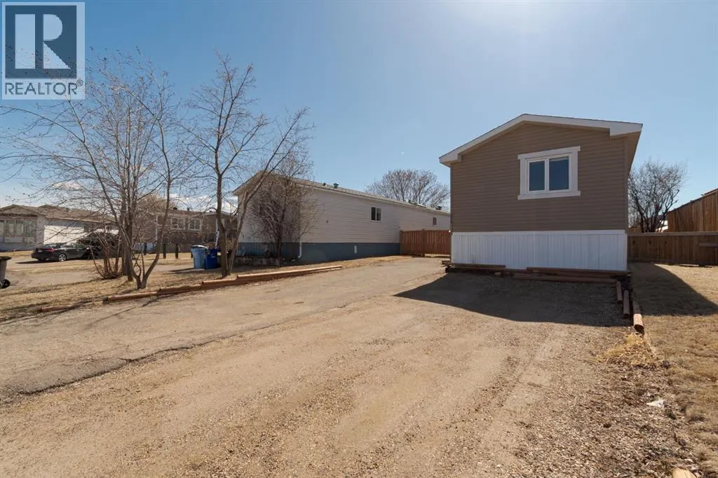 280 Clausen Crescent