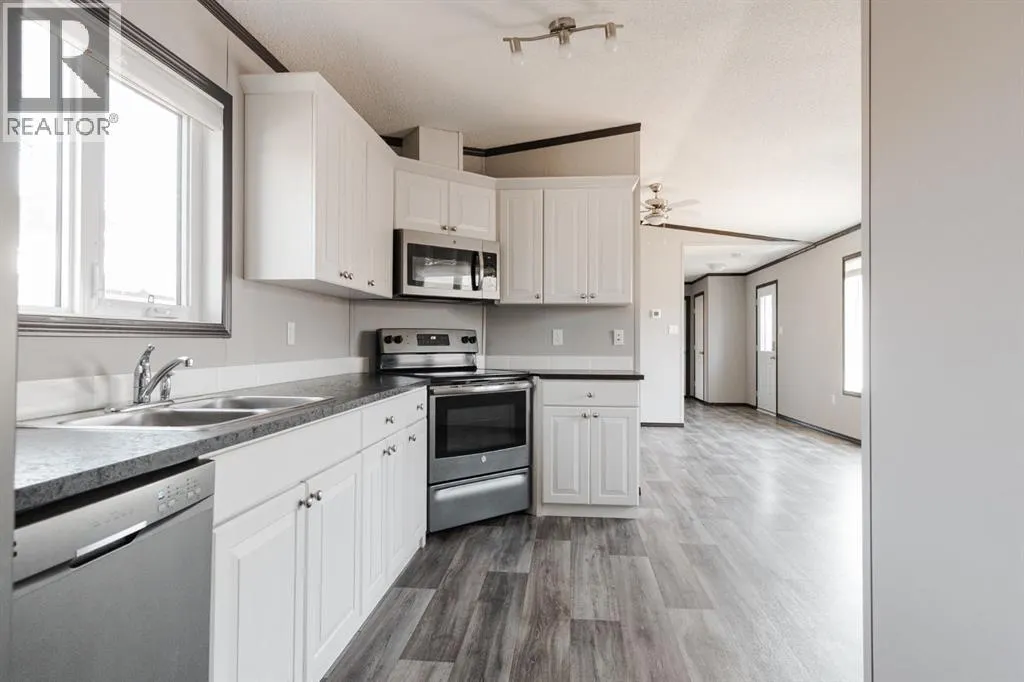 280 Clausen Crescent